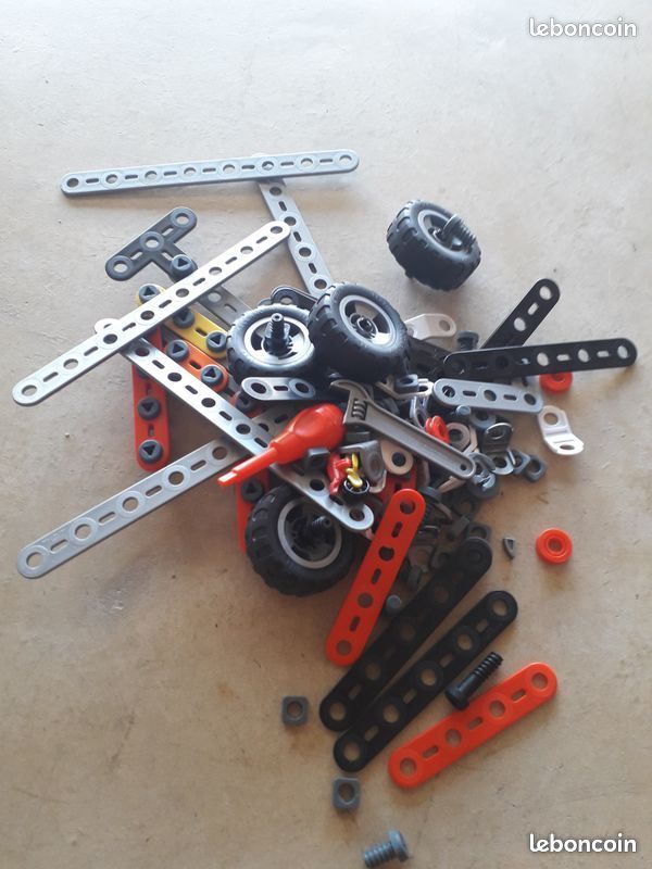 Meccano construction (image 2)
