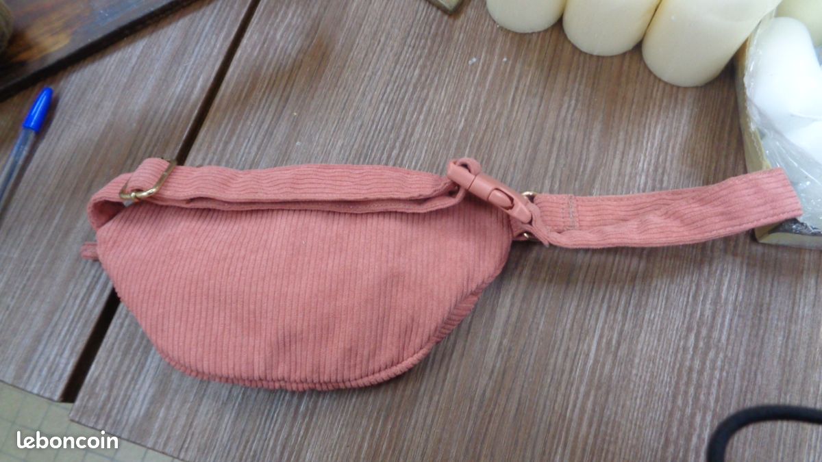 Sac banane en velour cotelé rose kiabi (image 3)