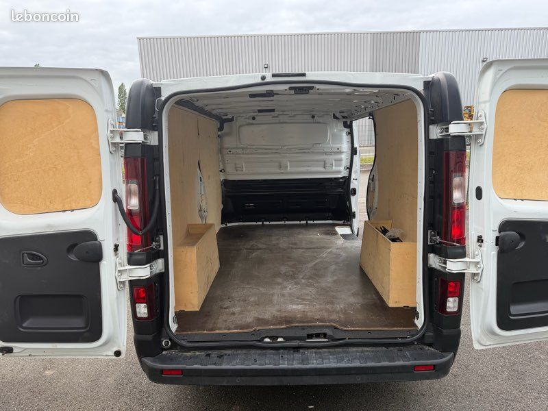 Renault Trafic L2H1 2.0 dCi 130 Confort – 85 000 km – TVA récupérable (image 4)