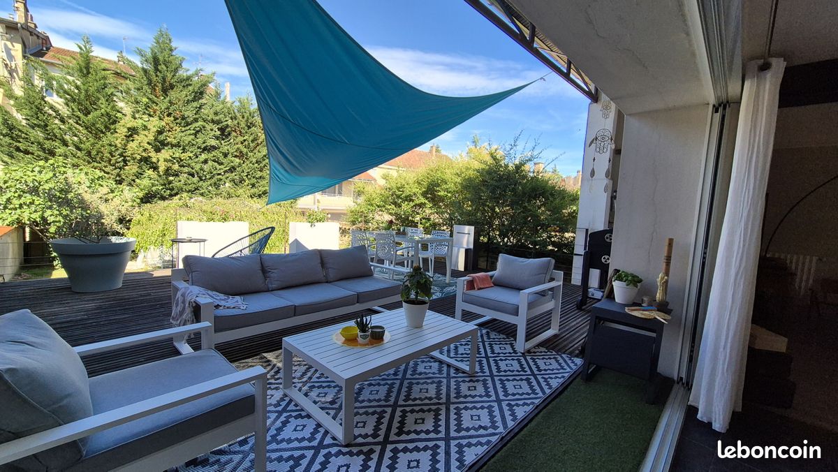 Maison 6 pièces 157 m² · à Bourg-en-Bresse · 157 m² · 390 000 €