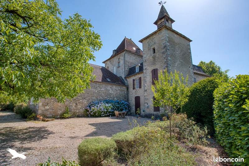 Maison 9 pièces 340 m² · à Cornac · 340 m² · 730 800 €