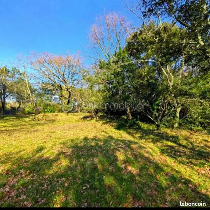 Terrain 1 041 m² Ales · à Alès · 49 000 €