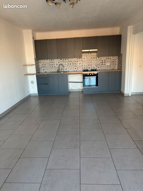 Appartement 3 pièces 55 m² · à Vallauris · 55 m² · 220 000 €