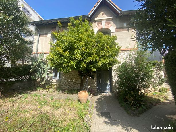 Maison 1 pièce 27 m² — 2