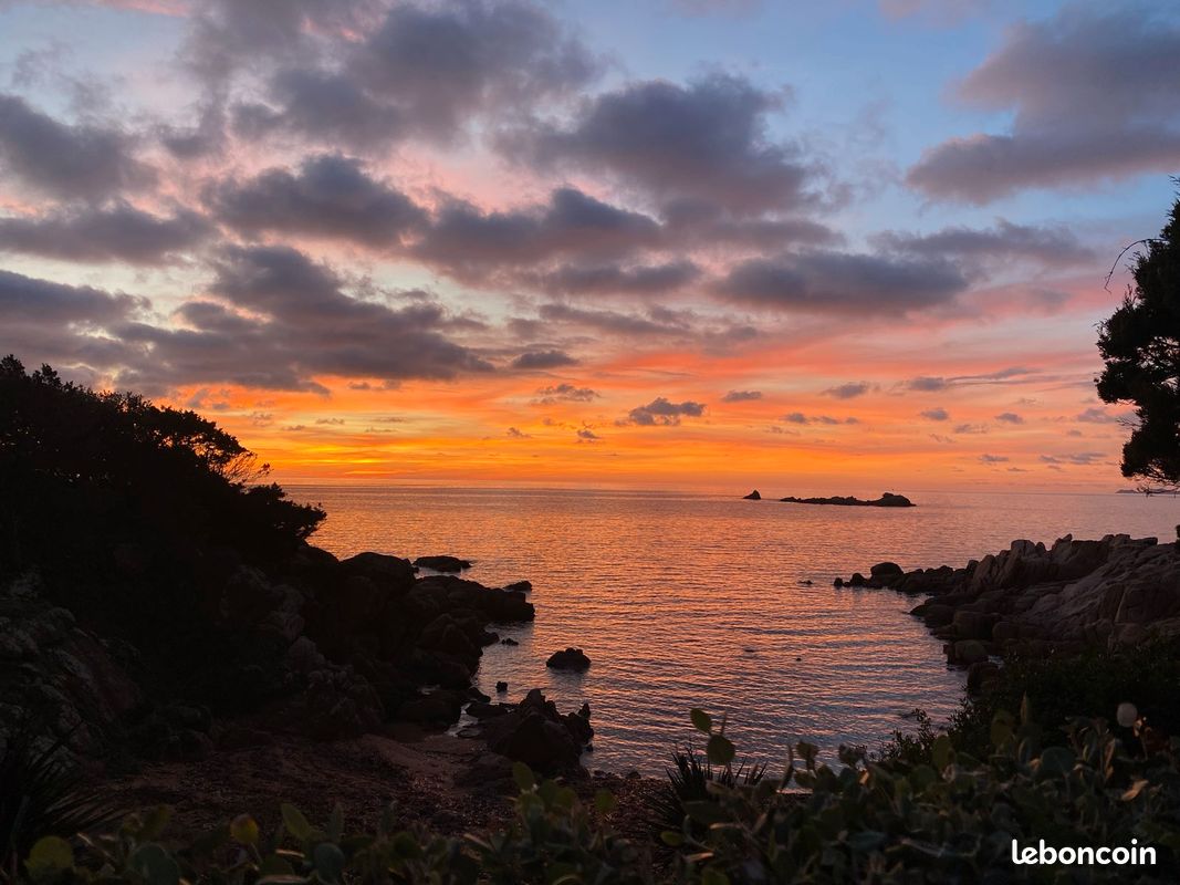 Studio privatif dans propriété en bord de mer (image 2)