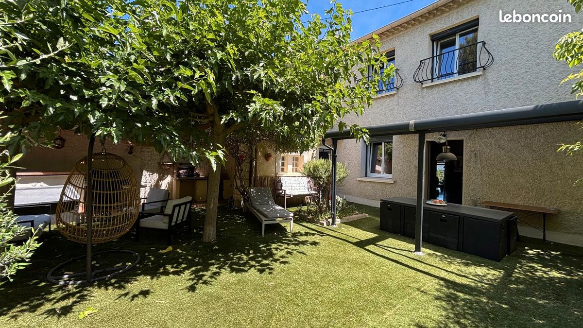 Maison 10 pièces 147 m² · à Vedène · 147 m² · 359 000 €