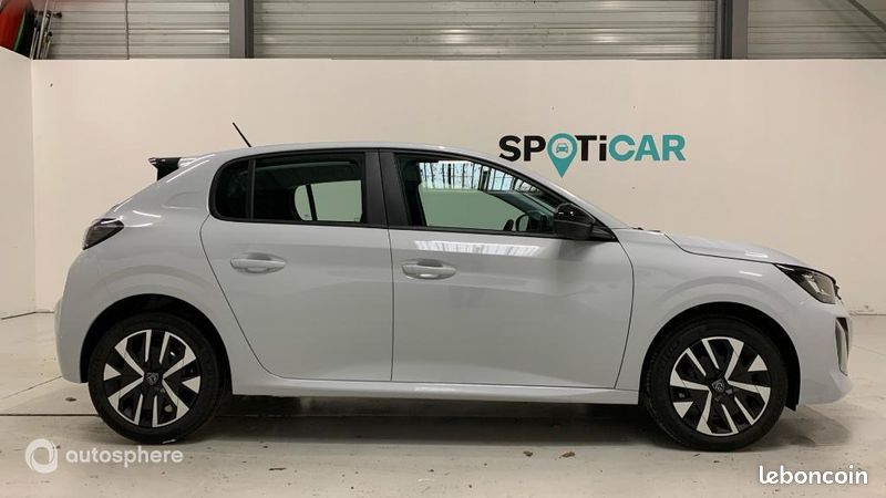 Peugeot 208 1.2 Hybrid 110ch Style e-DCS6 (image 4)