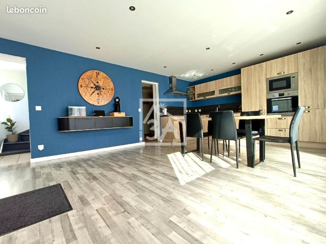 Maison 7 pièces 143 m² · à Houdain · 143 m² · 210 000 €