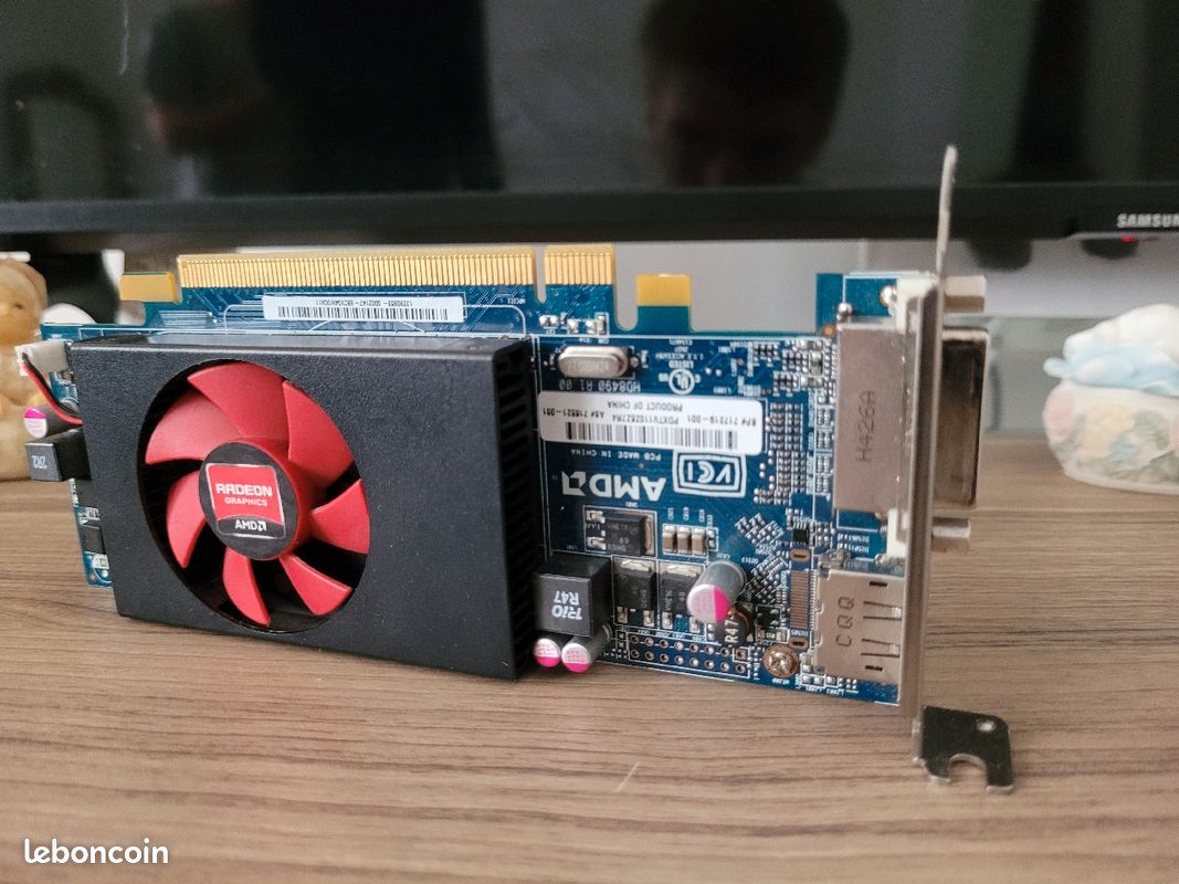 Carte graphique AMD Radeon HD 8490 (image 1)