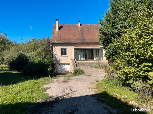 Maison 4 pièces plus grands combles semi-aménagés, véranda et sous-sol