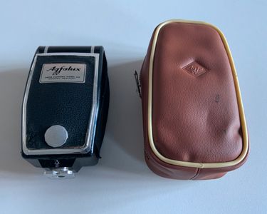 AGFA: Le Box Flash (Outdoor) Price Guide: estimate a camera value