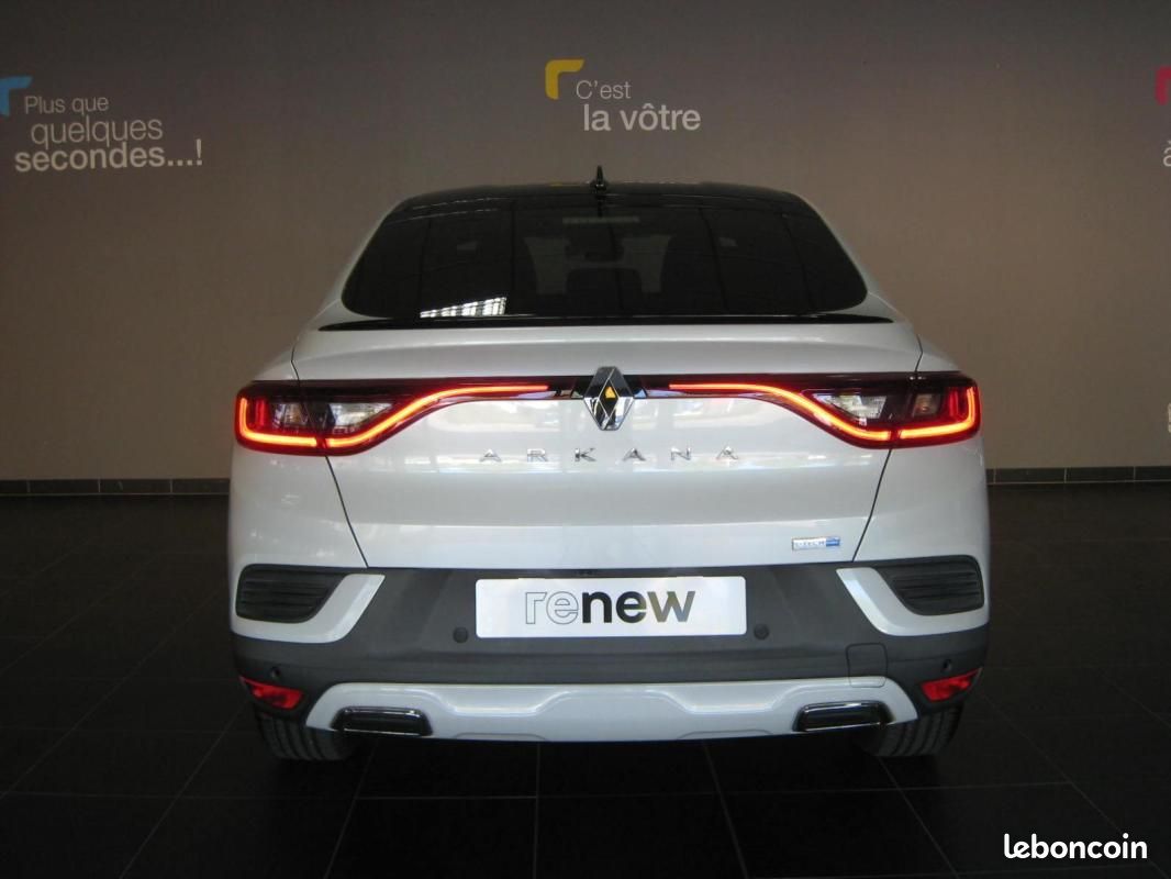 Renault Arkana E-Tech 145 - 21B R.S. Line (image 4)