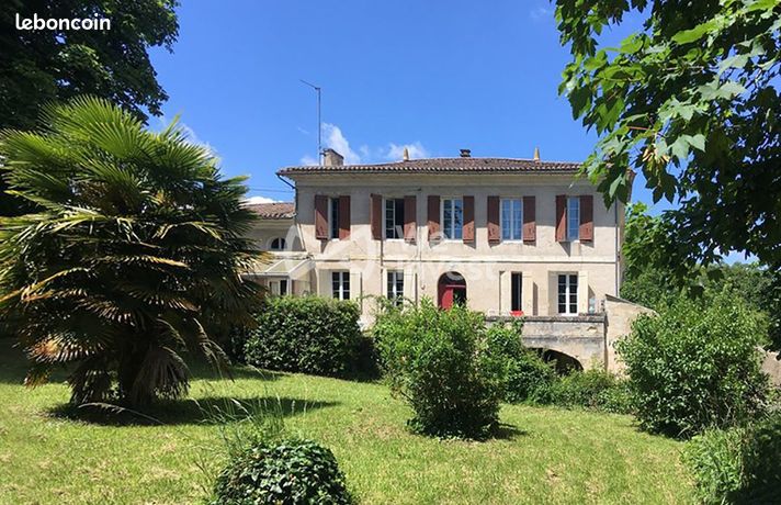 Maison 7 pièces 240 m²