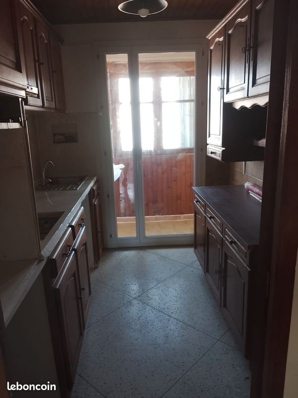 Appartement 3 pièces 52 m² · à Marseille · 52 m² · 700 €