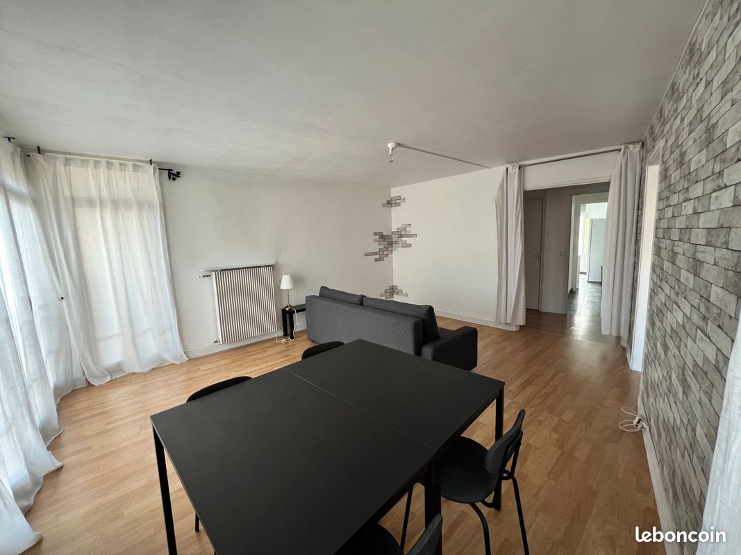 T4 spacieux et lumineux Secteur Comédie