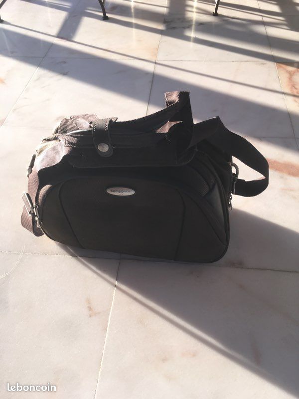 Trousse de toilette (image 1)