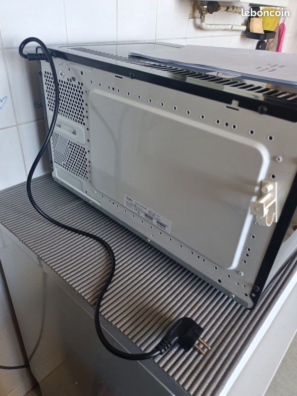 Four à micro-ondes (image 4)