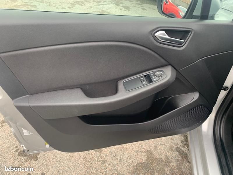 Renault Clio 1.0 TCe 100ch Business (image 6)