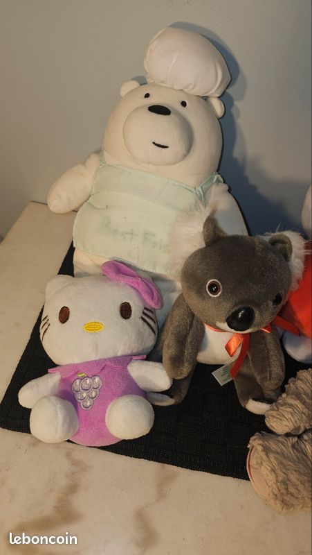 Lot de 5 peluches de collection (Miffy, Sanrio, We Bare Bears, Taronga Zoo) (image 4)