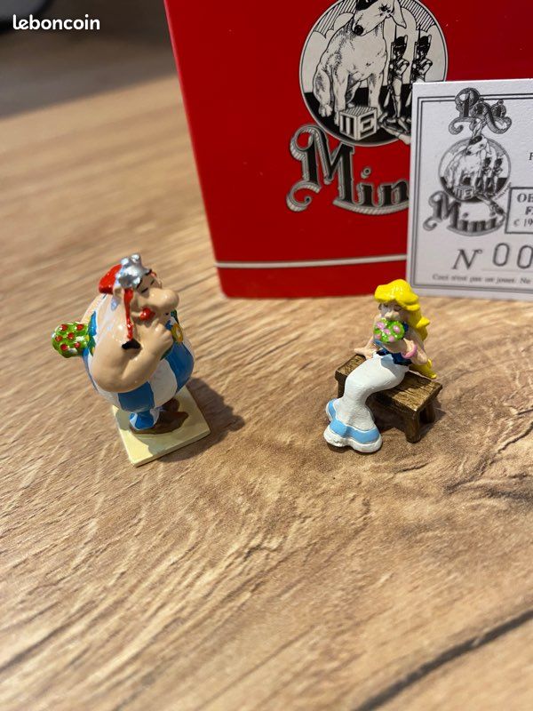 Asterix - Editions Hachette - Le Village - N°18 : Falbala Assise Sur Son Banc   Une Hutte Neuf Sous P Image 577735 Petite