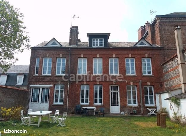 Maison 8 pièces 227 m²
