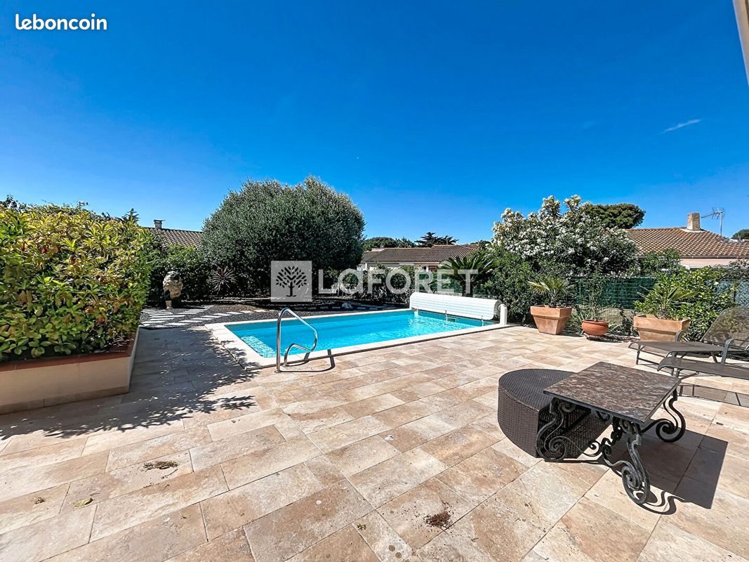 Propriété 5 pièces 220 m² (image 10)