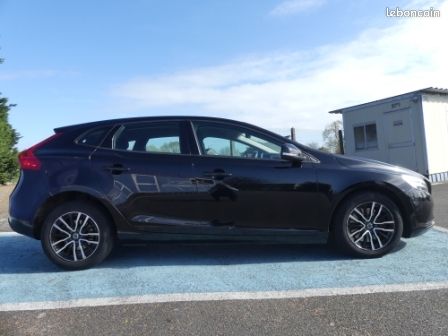 Volvo V40 D2 120CH MOMENTUM BUSINESS GEARTRONIC (image 6)