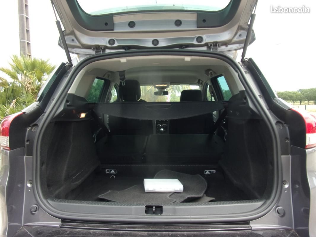 Renault Clio IV ESTATE TCe 90 Energy eco2 Intens (image 13)