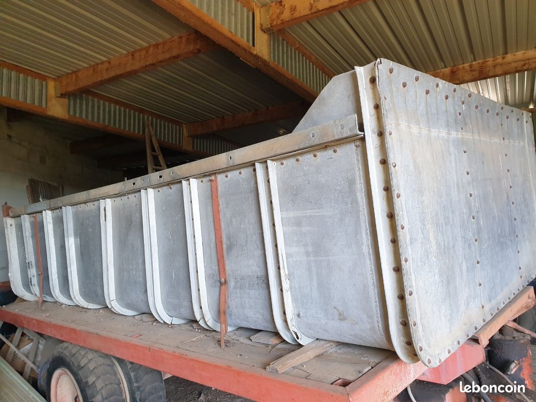 Remorque D’épandage Universelle Pour Tracteur Tondeuse – Capacité Jusqu’à 56 Kg De Sel/graviers