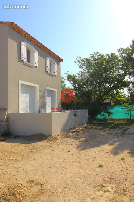 Maison 4 pièces 91 m² · à Saint-Laurent-des-Arbres · 91 m² · 1 000 €