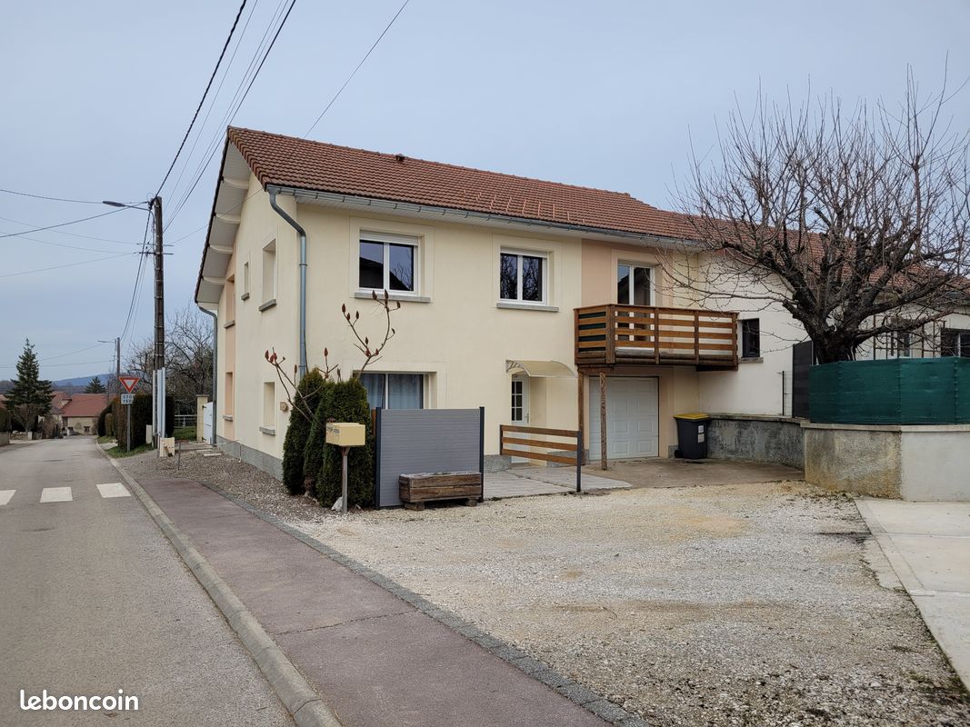 Appartement 3 pièces 49 m² · à Vellevans · 49 m² · 375 €/mois