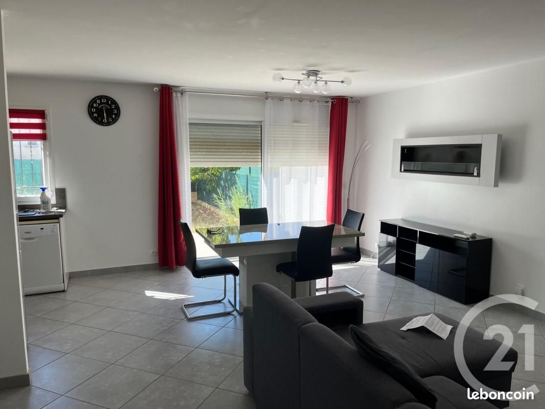 Maison 4 pièces 76 m² · à Montpezat · 76 m² · 1 140 €