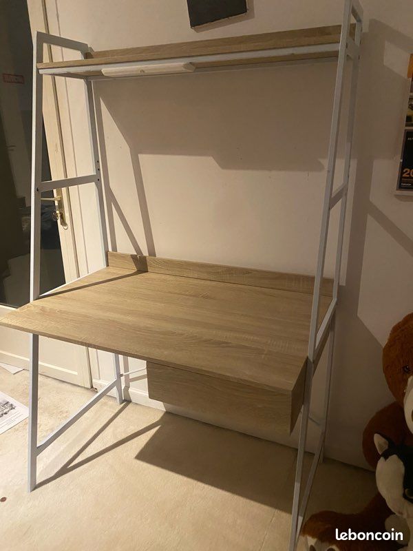 Bureau (image 2)