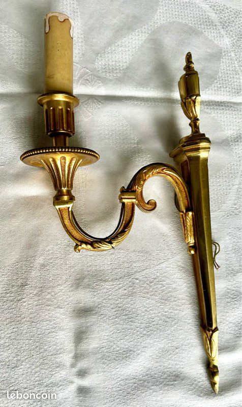 Applique Louis XVI bronze massif (image 1)
