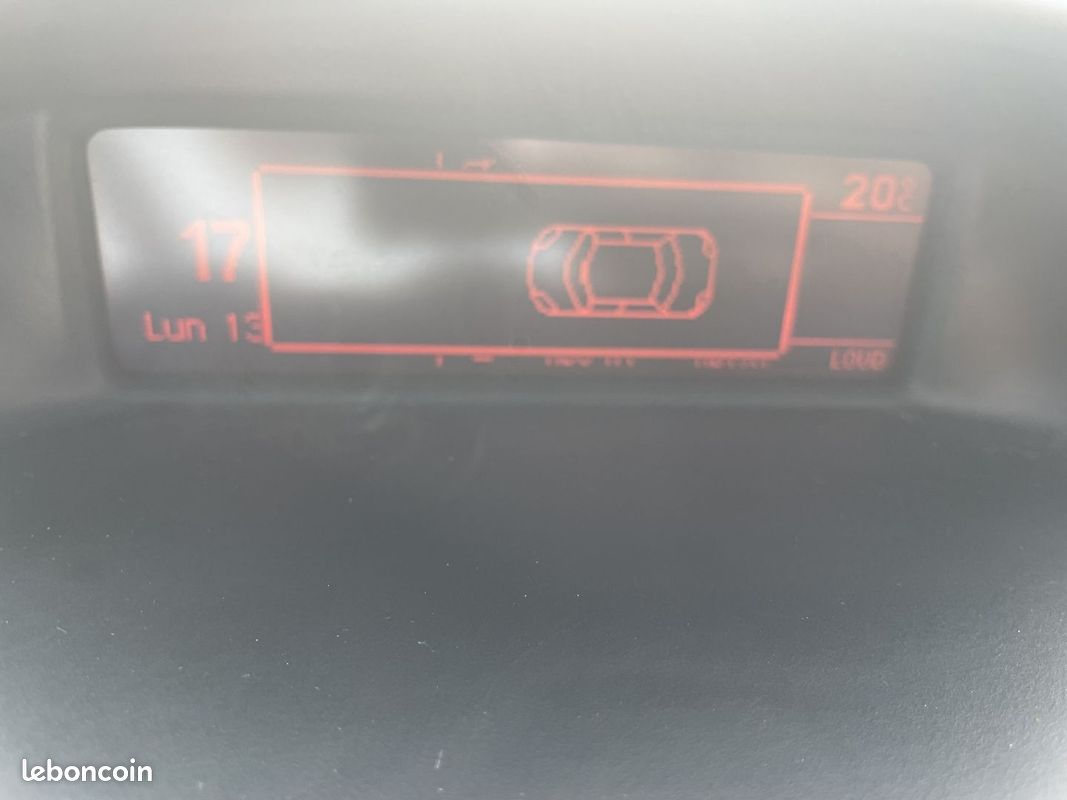 Peugeot RCZ 1.6 THP 16V 156CH A VENDRE POUR PROFESSIONNEL (image 17)