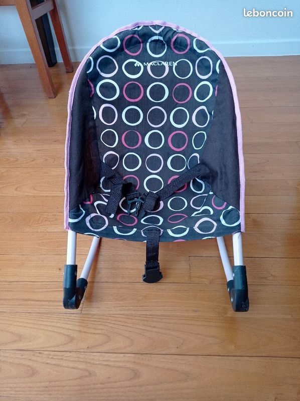 Chaise a bascule pour poupée (image 1)