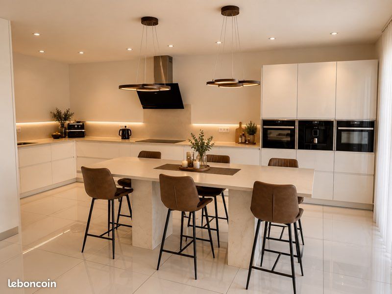 Maison 6 pièces 230 m² · à Floirac · 230 m² · 650 000 €