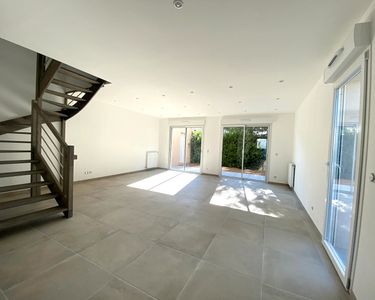 Maison 330 000 € - 86 m²