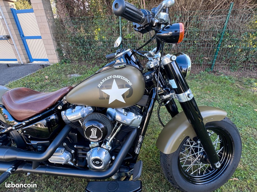 Harley-Davidson Softail Slim 2020 – 700 km – État impeccable Motos