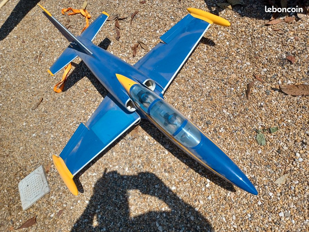 Jet RC Blue-Angel électrique 1,25m - Modélisme