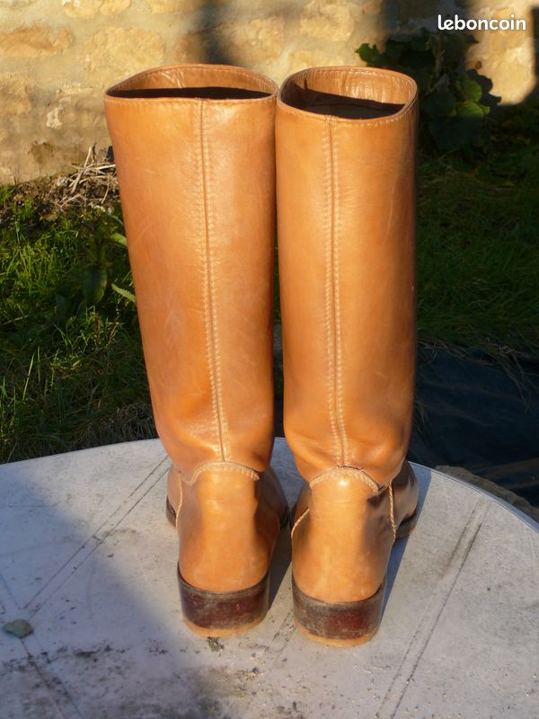 Bottes Vintage En Cuir BELTRAMIE Italie 1982 - Couleur Or/café Au Lait, Pointure 39, Talon >7cm