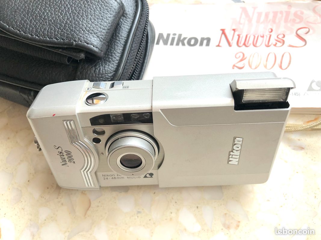 Appareil Photo Argentique Nikon Zoom 700 VR AF 38-105