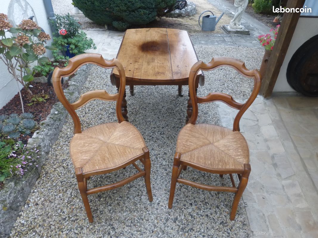 Table ronde + chaises (image 3)