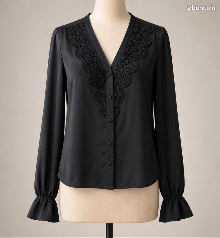 Belle chemise col v broderie anglaise neuve S (image 1)