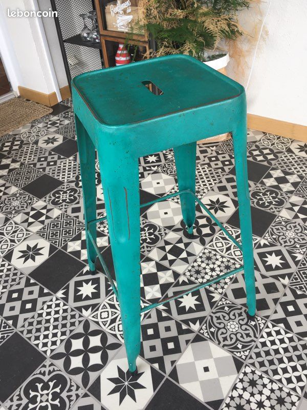 Tabouret de bar industriel vintage (image 1)