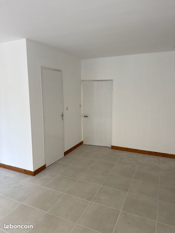 Appartement 2 pièces 40 m² · à Reuilly · 40 m² · 398 €