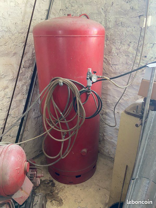 Compresseur rotatif + cuve 500 L (image 2)