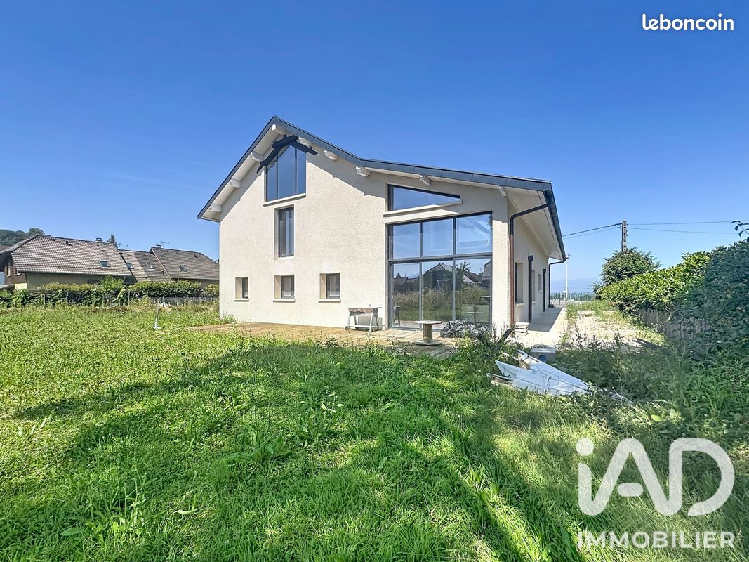 Maison 12 pièces 346 m² · à Vétraz-Monthoux · 346 m² · 750 000 €