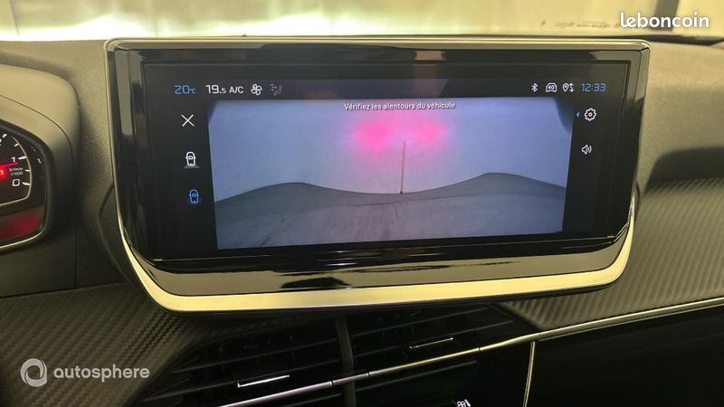 Peugeot 2008 1.2 PureTech 100ch S&S Style (image 29)