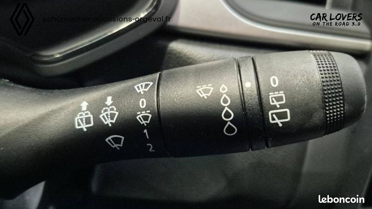 RENAULT Captur E-Tech hybride 145 Techno (image 25)